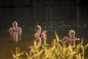 Ziemas peldētāji īpašos koptreniņos gatavosies pasaules kausa posmam Liepājā - LTSA, Latvijas Tautas Sporta Asociācija