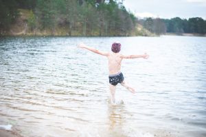 Ziemas peldētāji īpašos koptreniņos gatavosies pasaules kausa posmam Liepājā - LTSA, Latvijas Tautas Sporta Asociācija