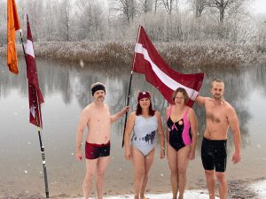 Visā Latvijā ziemas peldētāji apvienojas kopīgā peldējumā - LTSA, Latvijas Tautas Sporta Asociācija