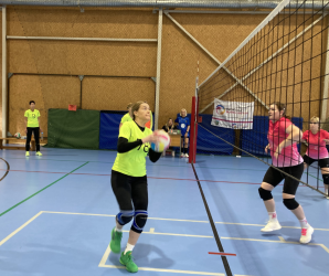 Bildes no Latvijas čempionāta Ķer un servē bumbu 45+ - LTSA, Latvijas Tautas Sporta Asociācija