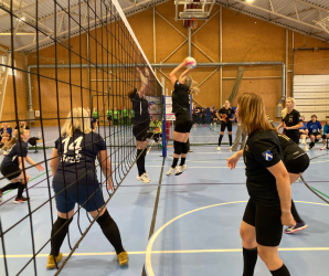 Bildes no Latvijas čempionāta Ķer un servē bumbu 45+ - LTSA, Latvijas Tautas Sporta Asociācija