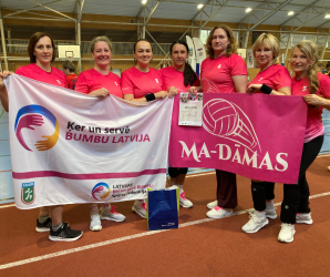 Bildes no Latvijas čempionāta Ķer un servē bumbu 45+ - LTSA, Latvijas Tautas Sporta Asociācija