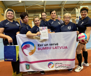 Bildes no Latvijas čempionāta Ķer un servē bumbu 45+ - LTSA, Latvijas Tautas Sporta Asociācija