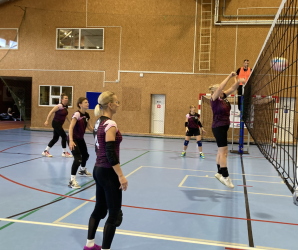 Bildes no Latvijas čempionāta Ķer un servē bumbu 45+ - LTSA, Latvijas Tautas Sporta Asociācija