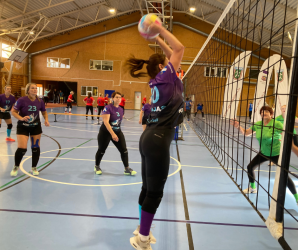 Bildes no Latvijas čempionāta Ķer un servē bumbu 45+ - LTSA, Latvijas Tautas Sporta Asociācija